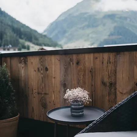 Vaya Paznaun Inklusive Silvretta Card Premium *