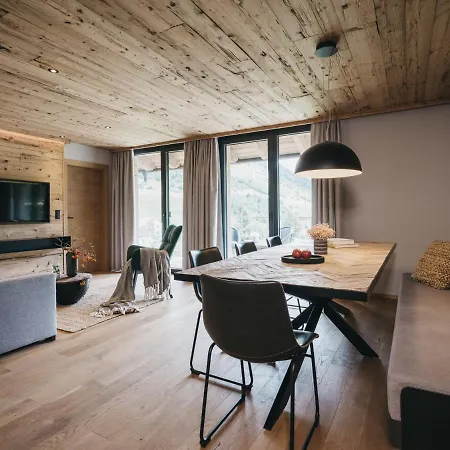 Vaya Paznaun 公寓 *